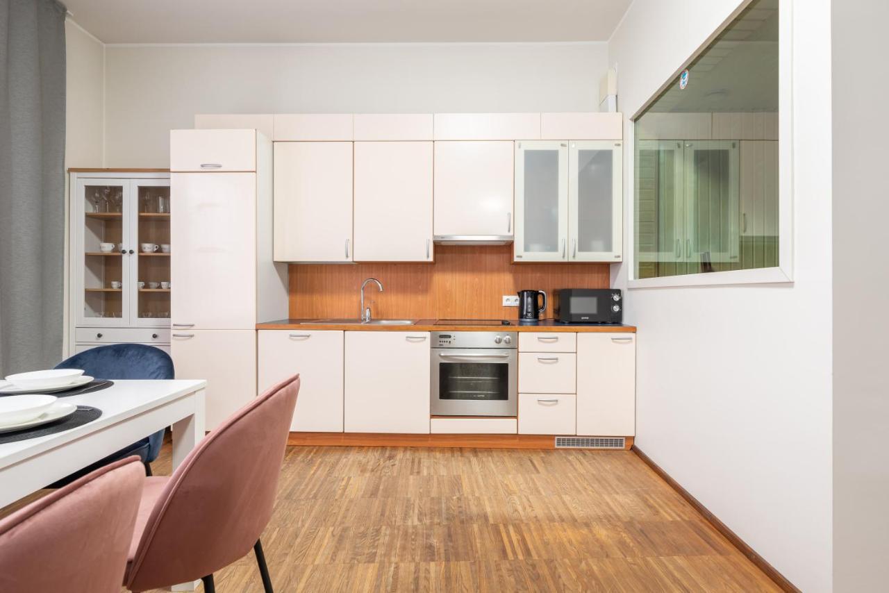 Old Town - Vaike Karja Apartment Tallinn Ngoại thất bức ảnh